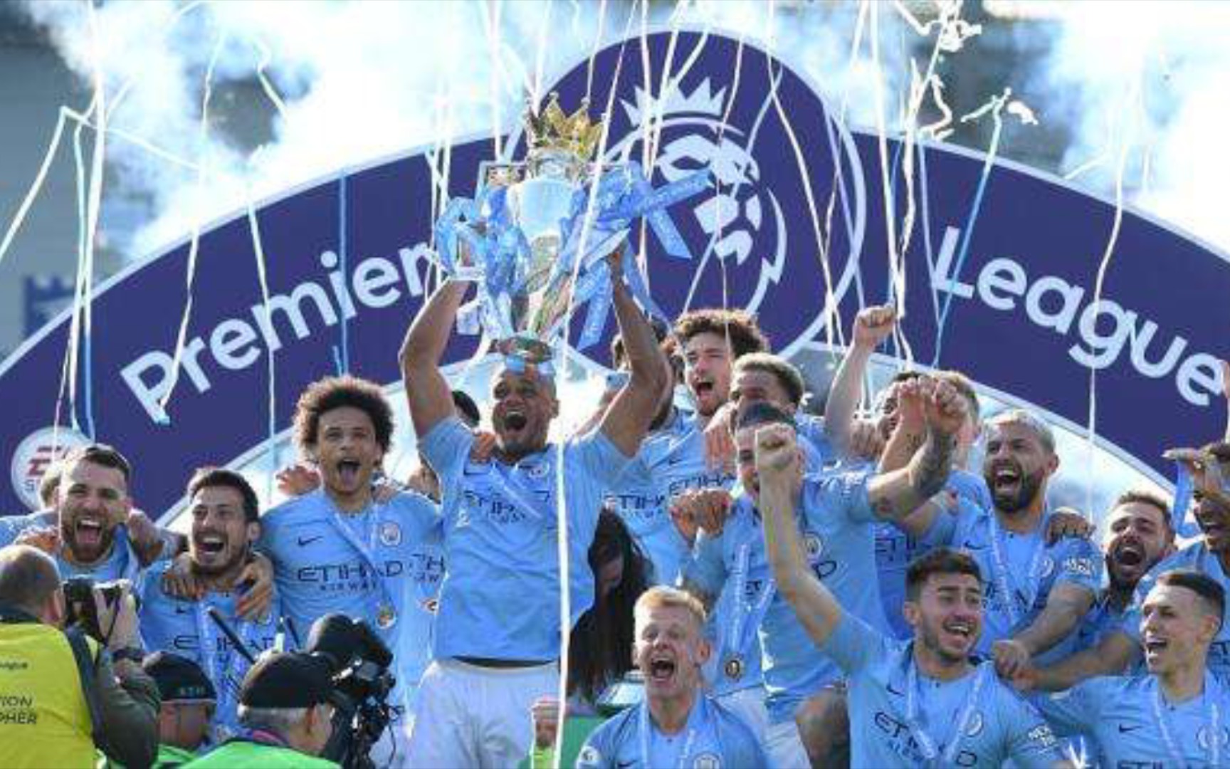 能够适应新 能够适应新