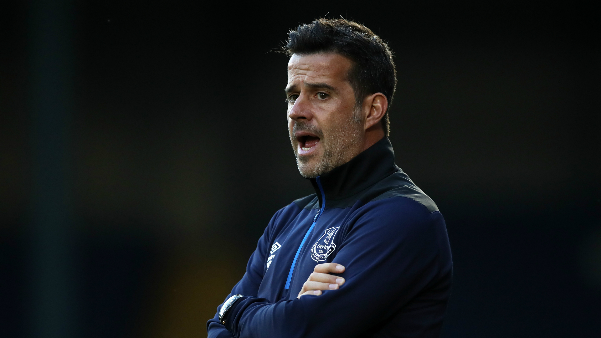 明了自己 明了自己